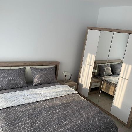 Apartament 2 Camere Prima Nufaru Oradea Exterior photo