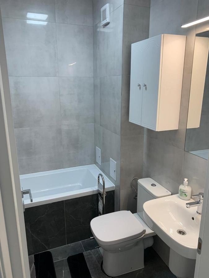 Apartament 2 Camere Prima Nufaru Oradea Exterior photo